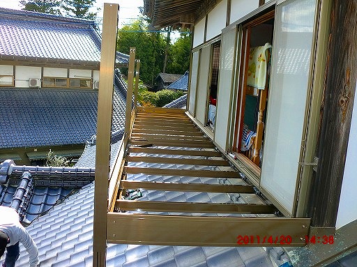 後付けベランダで新たに洗濯物をたくさん干せますね♪ 茨城県石岡市近隣の住まいの修理やリフォームのご相談ならマドリエ石岡へ！！