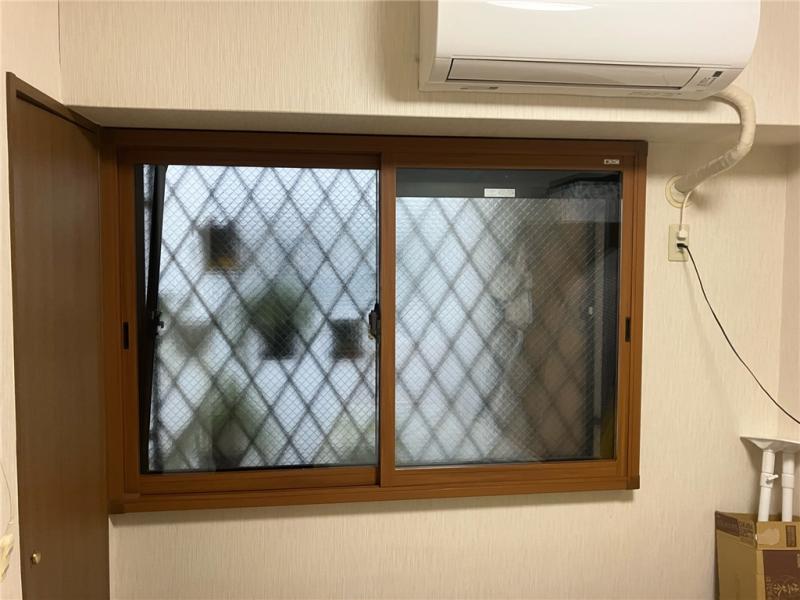 既存の窓とインプラスの間にうまれた 「空気の層」