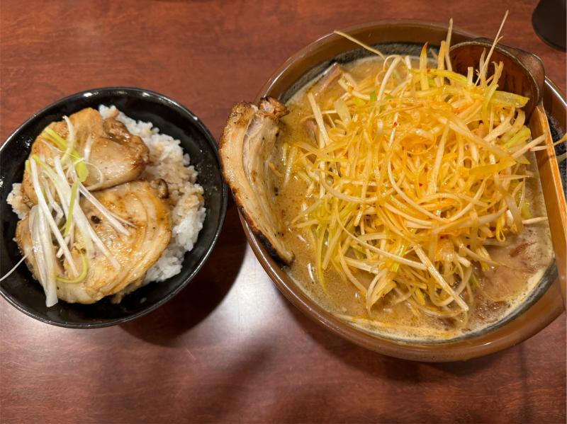 25歳のお食事巡り　味噌ラーメン　彰膳