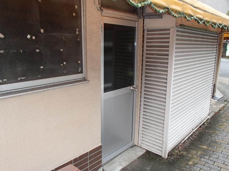 【施工例】汎用ドア　ロンカラー　カバー工事