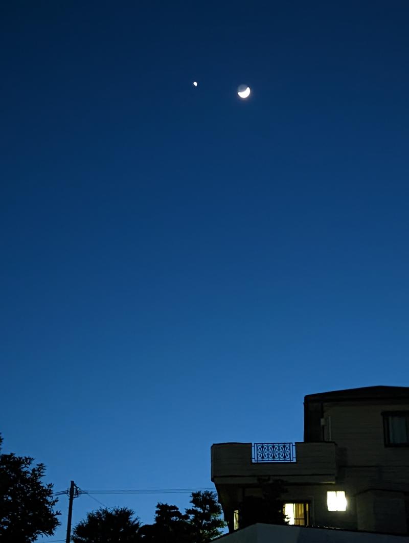 金星と三日月　⁈　☆　