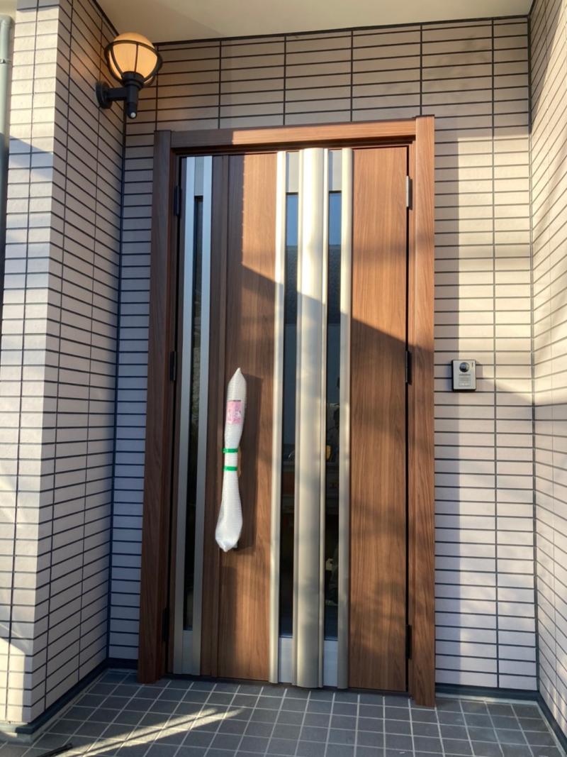 リシェント玄関の取り換え工事