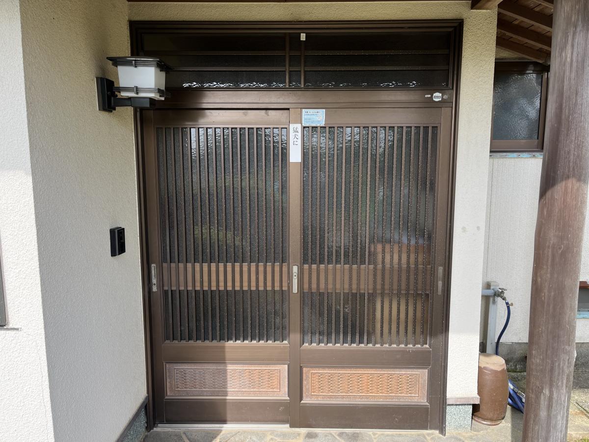玄関がたった１日で新しく