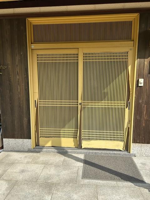 1日で新しい玄関に！