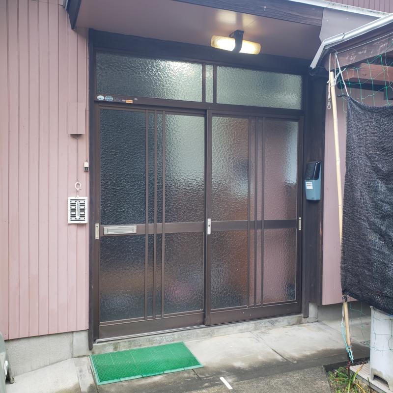 延岡市　Ｋ様邸　たった１日で玄関リフォーム『リシェント)施工事例