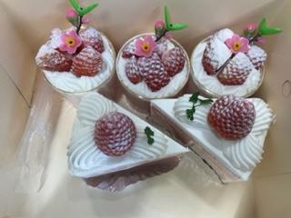 ケーキの差し入れ