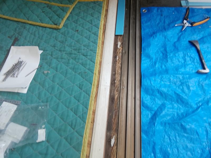 カバー工法用サッシリプラスの施工例です