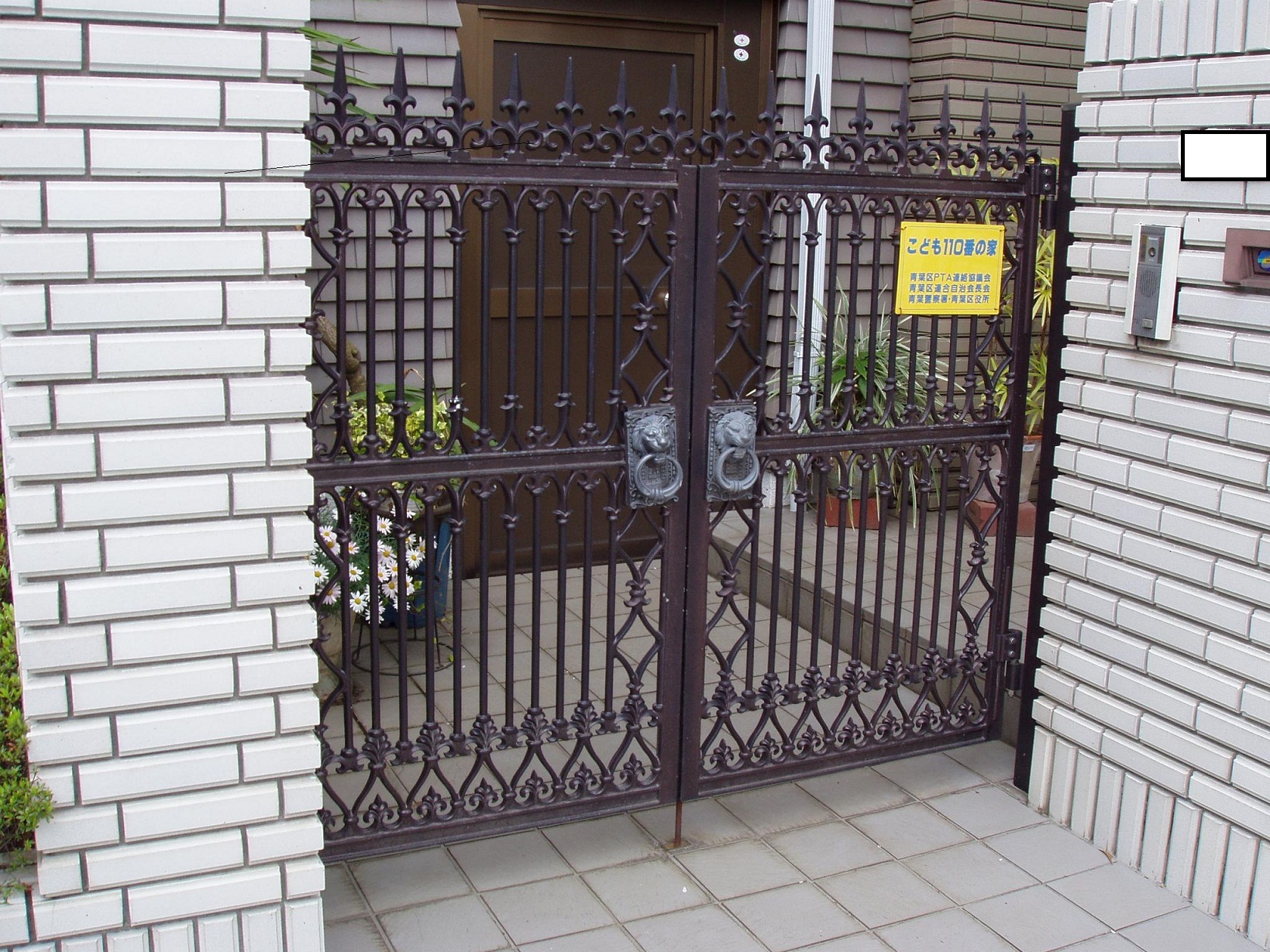 窓 玄関ドアなどのワンディリフォームは マドリエ横浜港北 におまかせを