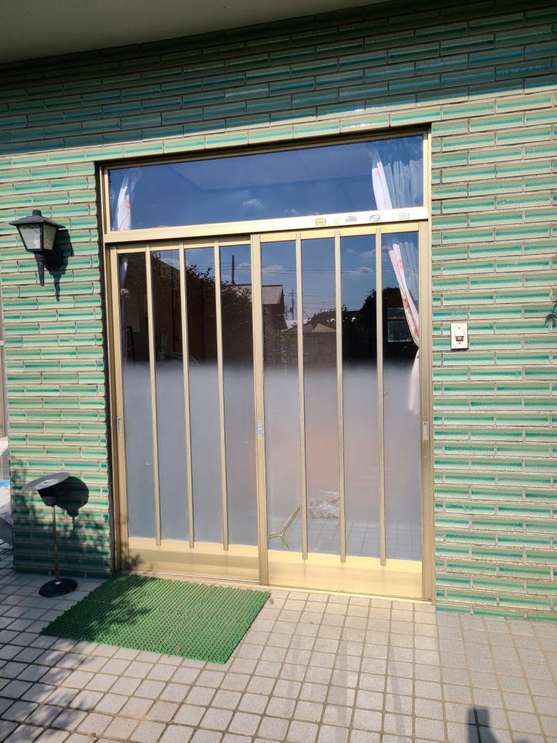 玄関ガラス交換♪