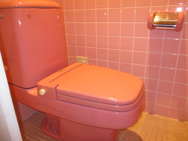 社内トイレ交換♪