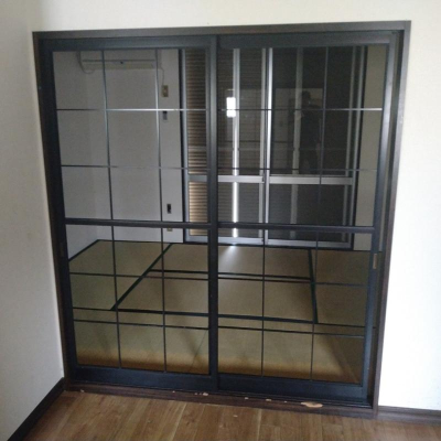 【あきる野市】木造アパート　室内建具ガラス交換、現調 ミネトーヨー住器のブログ 写真1