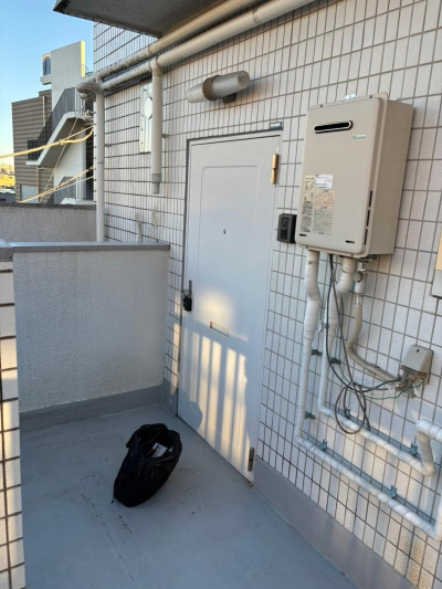 ミネトーヨー住器の【八王子市】 リシェントマンションドア片開きJ15 型カバー工事の施工事例詳細写真1