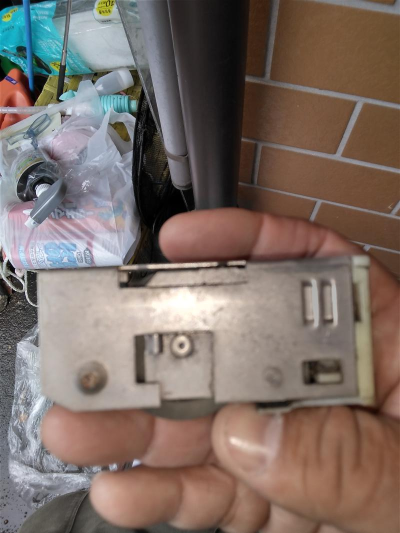 【八王子市】玄関引戸 部品現調 ミネトーヨー住器のブログ 写真2