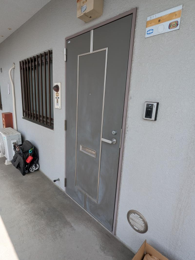 ミネトーヨー住器の【立川市】玄関スチールドア 本体交換工事の施工事例詳細写真1