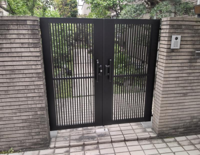 【両開き門扉】取付工事 ミネトーヨー住器のブログ 写真1