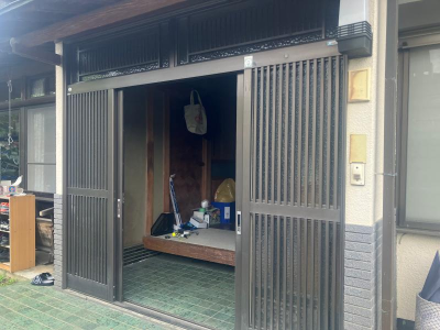 ミネトーヨー住器の【日の出町】リシェント玄関引戸2 取付工事の施工事例詳細写真1