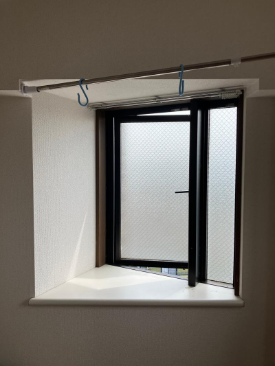 ミネトーヨー住器の【日野市】マンション内窓「インプラス」開き窓+FIX窓 連窓 設置工事の施工事例詳細写真2
