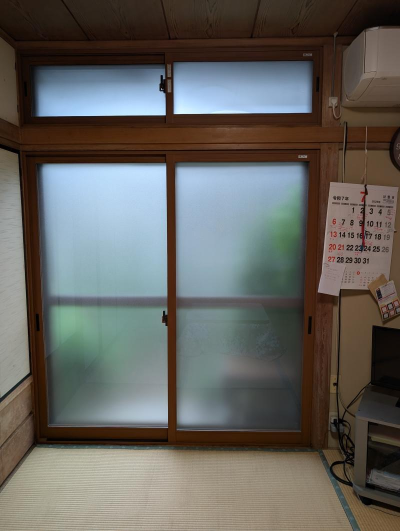 ミネトーヨー住器の【八王子市】 内窓インプラス フロスト複層ガラス仕様 引き違い窓 取付工事の施工事例詳細写真2