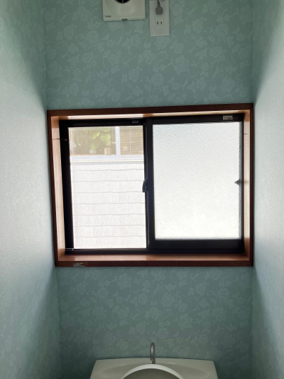 ミネトーヨー住器の【八王子市】内窓インプラス 引き違い窓 取付工事の施工事例詳細写真1