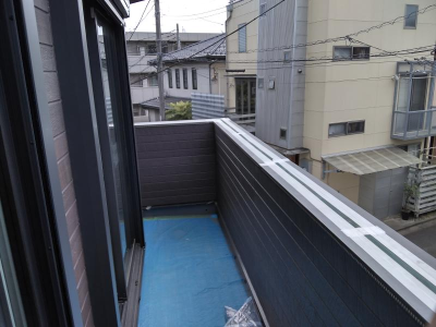 ミネトーヨー住器の【動画有】新築　「アルミ笠木」工事の施工事例詳細写真1