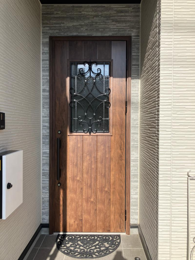 ミネトーヨー住器の【八王子市】　断熱仕様　玄関取替工事の施工事例詳細写真2