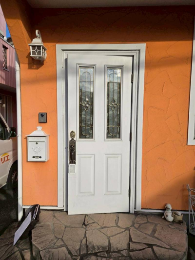 ミネトーヨー住器の【八王子市】取替え玄関「リシェントⅢ」断熱仕様　工事の施工事例詳細写真1