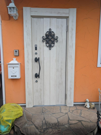 ミネトーヨー住器の【八王子市】取替え玄関「リシェントⅢ」断熱仕様　工事の施工事例詳細写真2