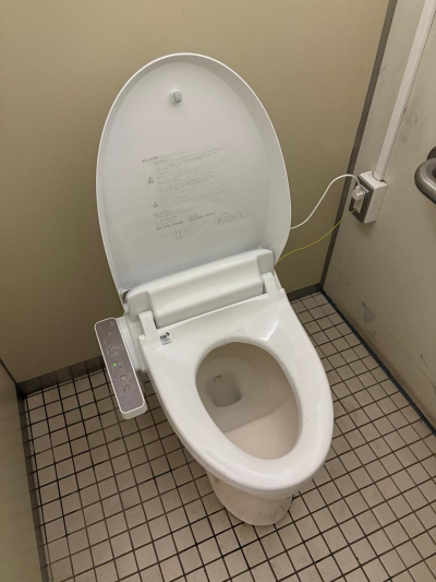 ミネトーヨー住器の【八王子市】施設　シャワートイレ交換工事の施工事例詳細写真4