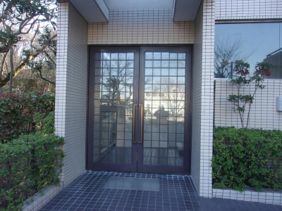 ミネトーヨー住器の【動画有】　八王子市マンションフロアヒンジ交換工事の施工事例詳細写真3