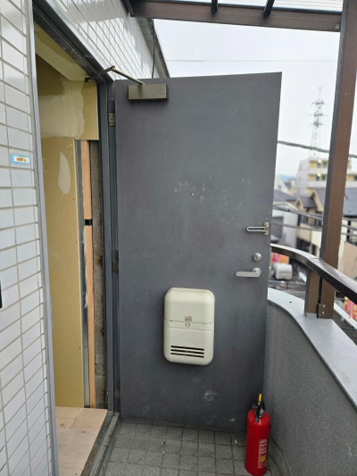 【マンションカバー工事】 ミネトーヨー住器のブログ 写真3