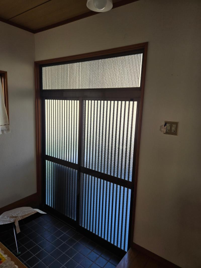 【玄関引戸カバー工事ご紹介】 ミネトーヨー住器のブログ 写真3