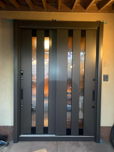 ミネトーヨー住器の【八王子市】玄関引戸カバー工事の施工事例詳細写真2