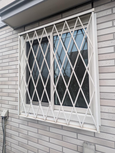 ミネトーヨー住器の八王子市　【浴室用取替窓　リプラス】カバー工事の施工事例詳細写真2