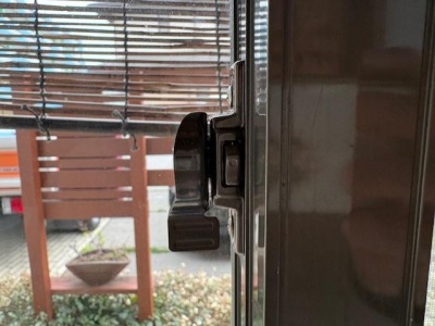 ミネトーヨー住器の【八王子市】断熱窓「内窓インプラス、既存窓クレセント交換」リフォーム工事の施工事例詳細写真5