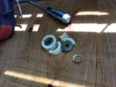 ミネトーヨー住器の【八王子市】施設　ハンガー引戸　修繕工事の施工事例詳細写真3