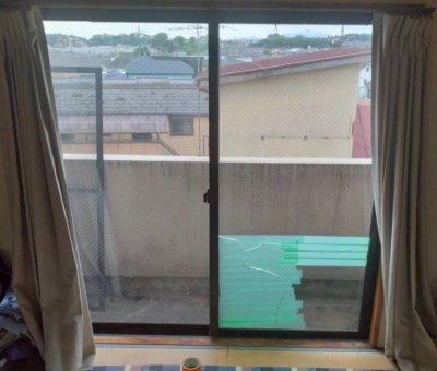 ミネトーヨー住器の【八王子市】マンション網入りガラス交換工事の施工事例詳細写真1