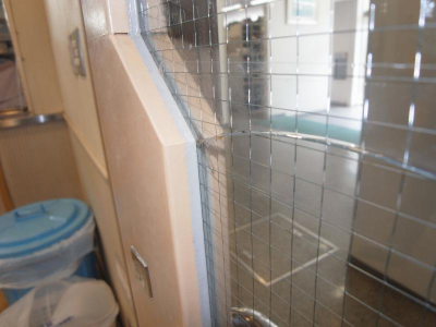 ミネトーヨー住器の【八王子市】私立大学　ガラス交換工事の施工事例詳細写真1