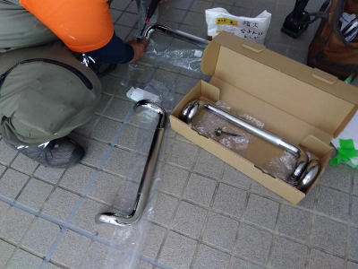 ミネトーヨー住器の【八王子市】私立大学 出入り口ドア 把手交換の施工事例詳細写真3