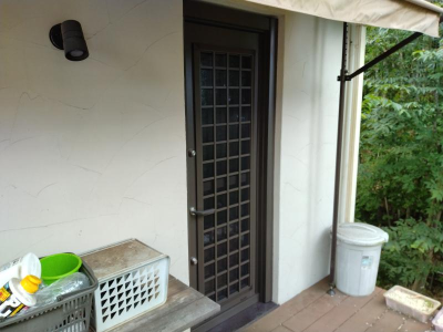 ミネトーヨー住器の【八王子市】採風勝手口ドア カバー工事の施工事例詳細写真2