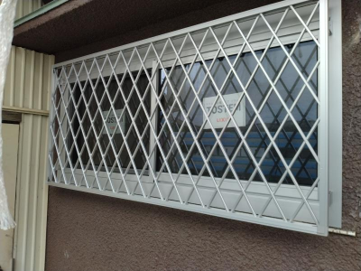 ミネトーヨー住器の【動画有】リクシル製リフォームサッシ『リプラス』面格子付窓 施工例(東京都武蔵村山市)の施工事例詳細写真2