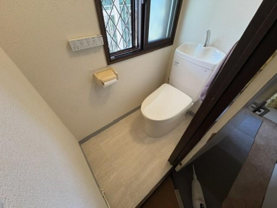 ミネトーヨー住器の町田市にてトイレ交換&クッションフロア張り替え工事を行いました!の施工事例詳細写真2