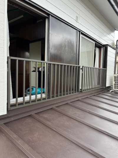 ミネトーヨー住器の【施工事例】八王子市のお客様宅にてアルミ面格子(落下防止柵)を設置の施工事例詳細写真2