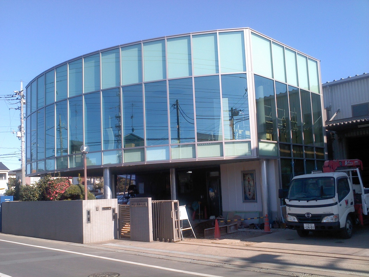 外構工事 エクステリア工事 マンションの窓や玄関交換 オフィスや店舗の改装 外装リニューアル 看板工事 外構工事 エクステリア工事 マンションの窓や玄関交換 オフィスや店舗の改装 外装リニューアル 看板工事