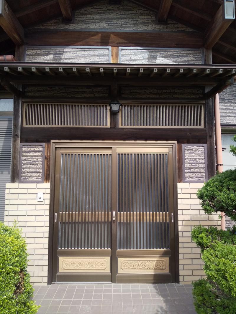 玄関引き戸取替工事