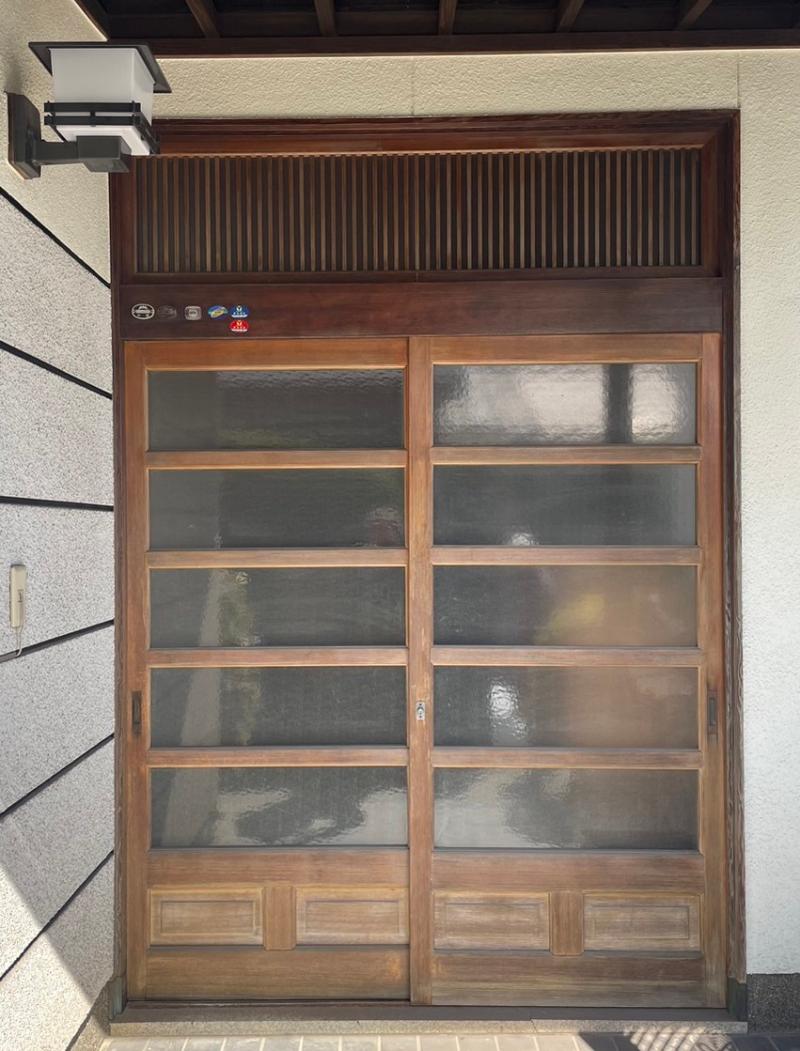 木製玄関からアルミ玄関へ取替（福山市
